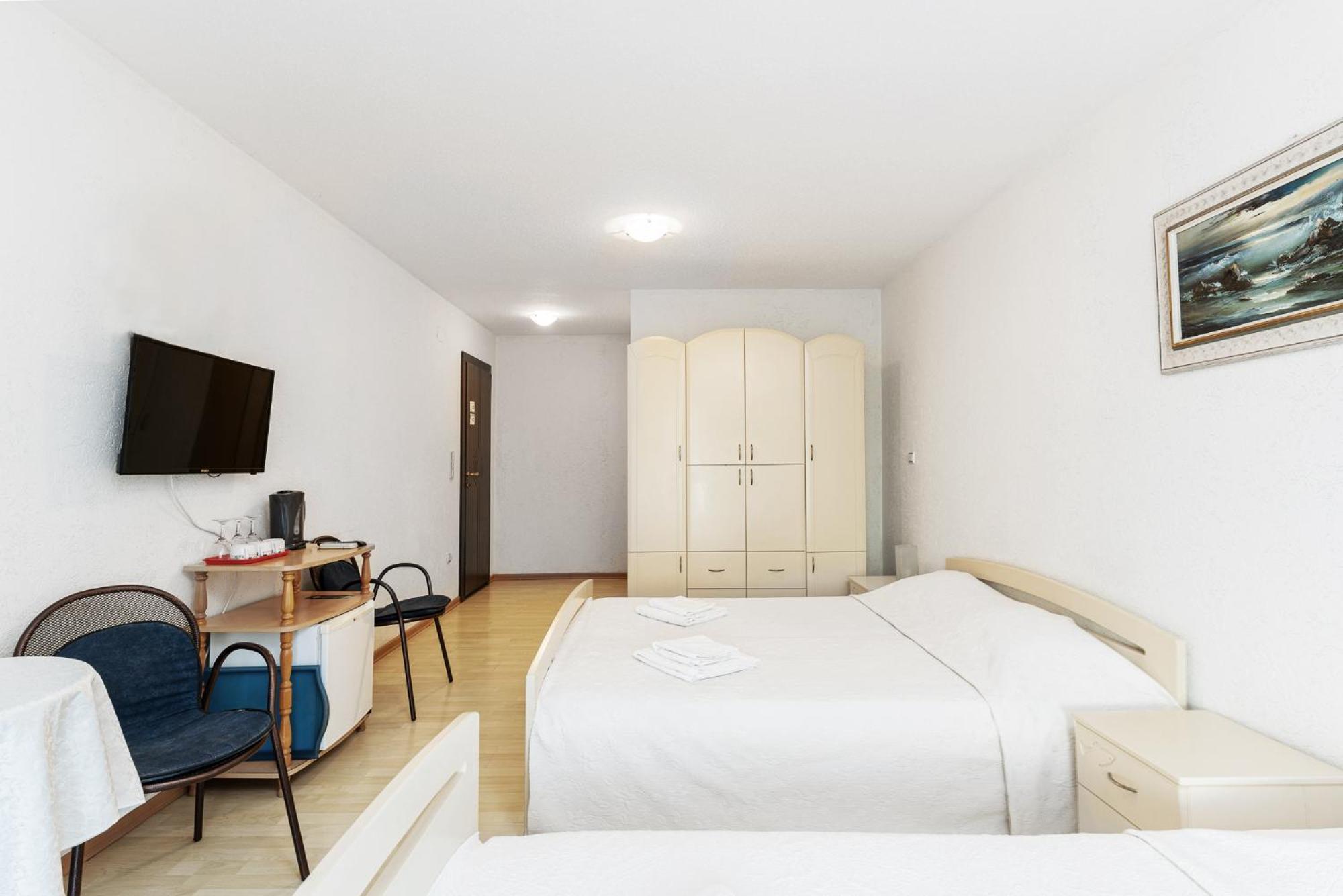 Sun Guest House بودفا المظهر الخارجي الصورة