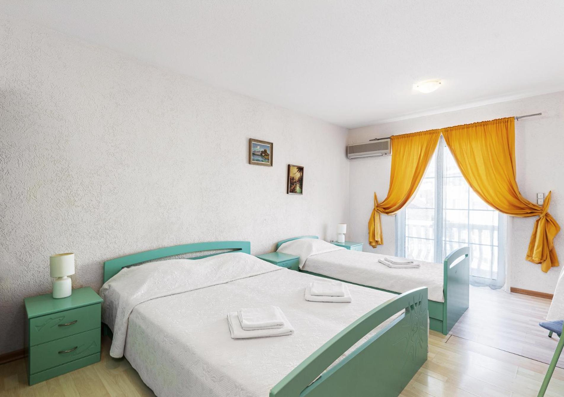 Sun Guest House بودفا المظهر الخارجي الصورة