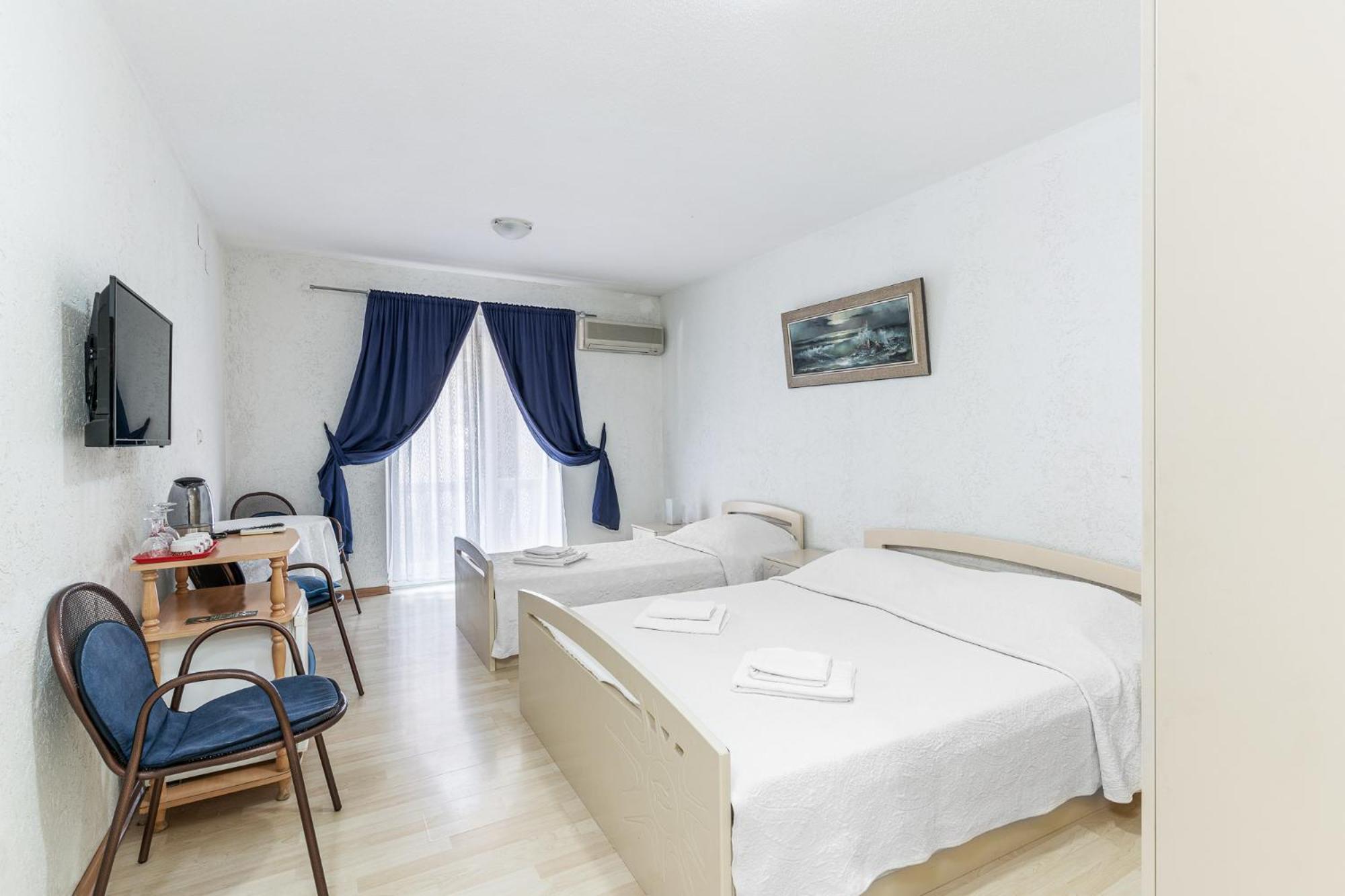 Sun Guest House بودفا المظهر الخارجي الصورة