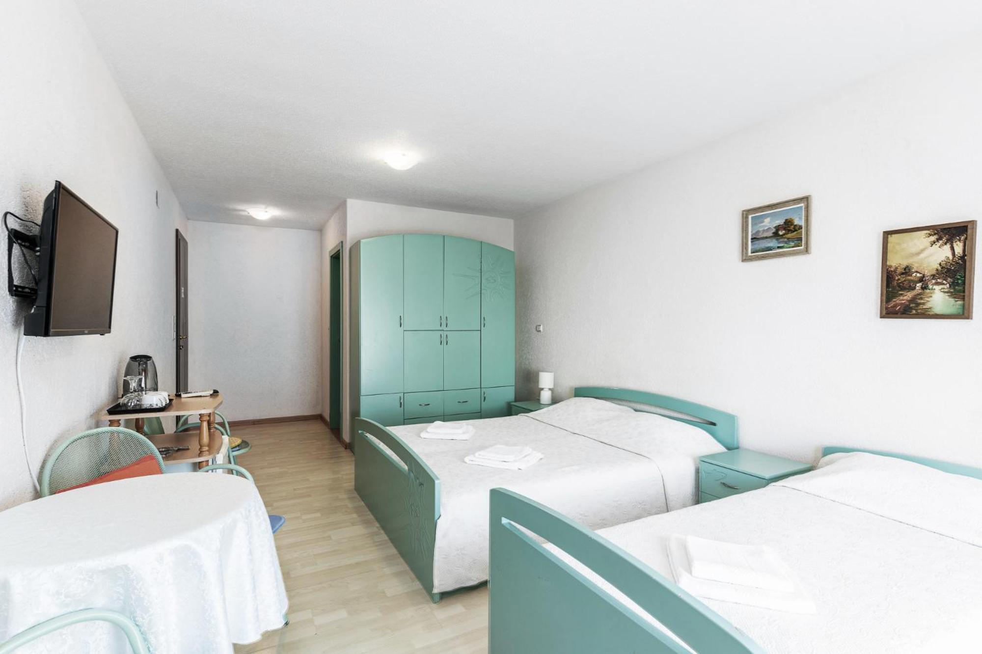 Sun Guest House بودفا المظهر الخارجي الصورة