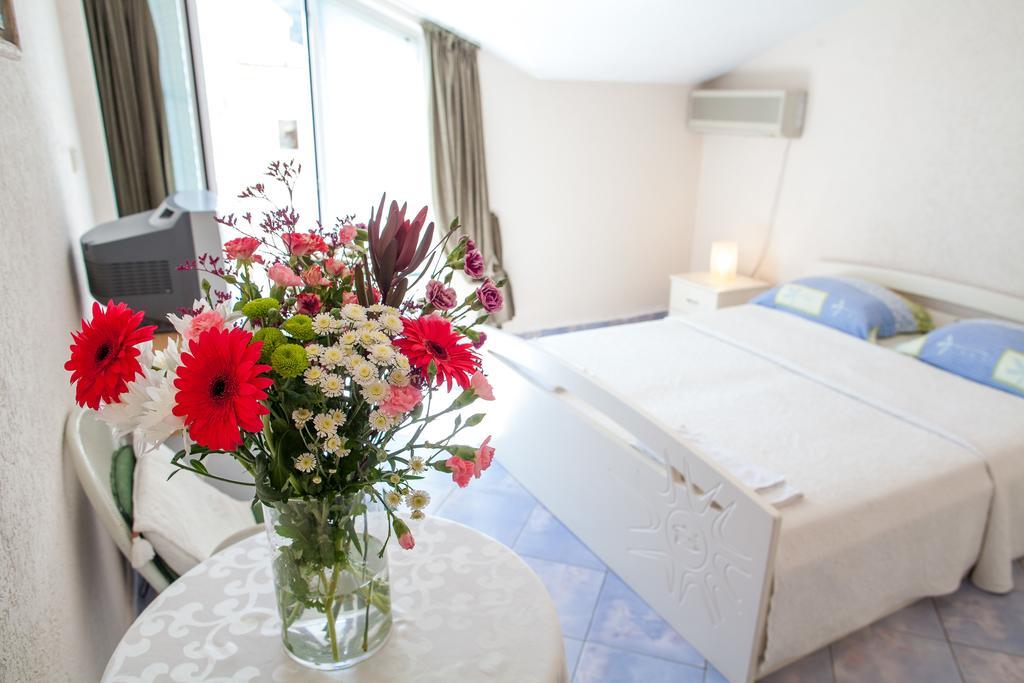 Sun Guest House بودفا الغرفة الصورة